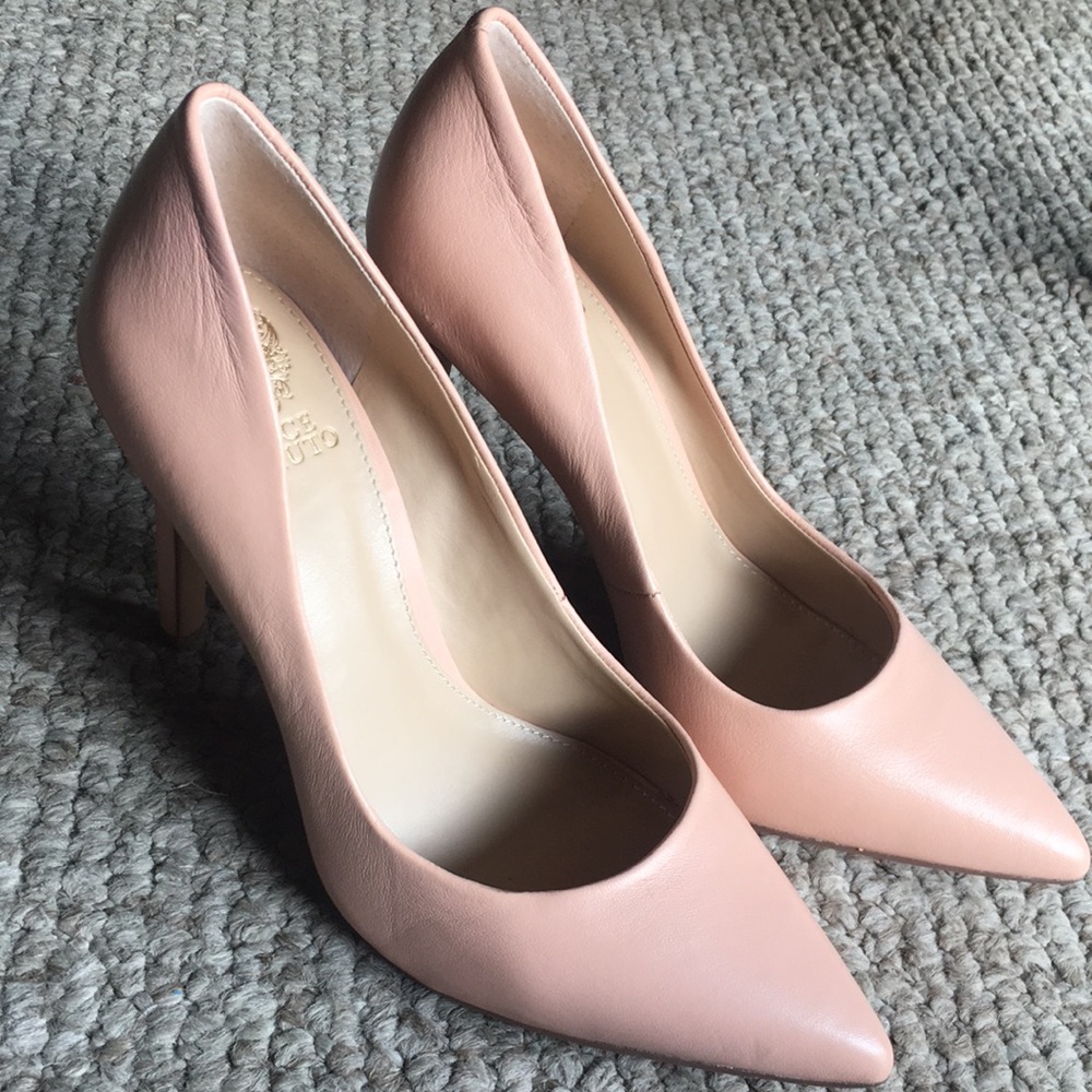 Worn only once Vince Camuto Pumps
